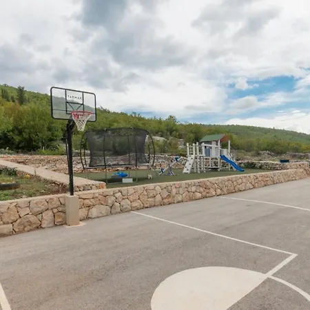 Star Hill - Makarska By Guide Slivno (Split-Dalmatia)